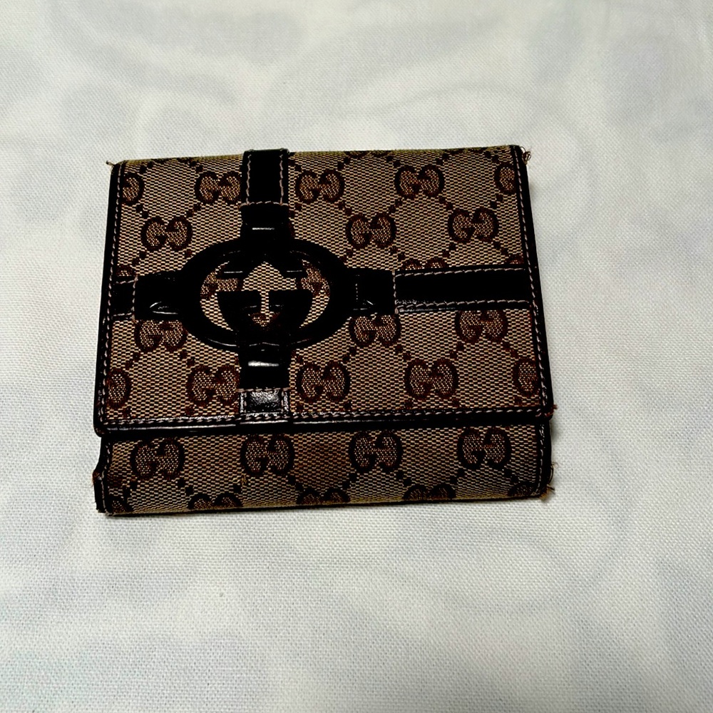 Authentic Vintage Gucci Wallet